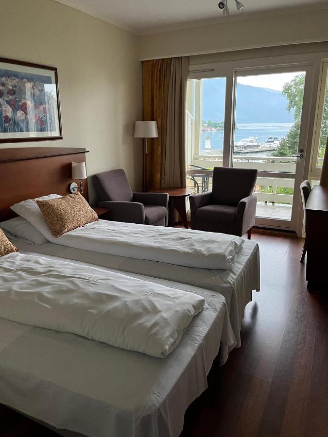 Rosendal Fjordhotel ภายนอก รูปภาพ