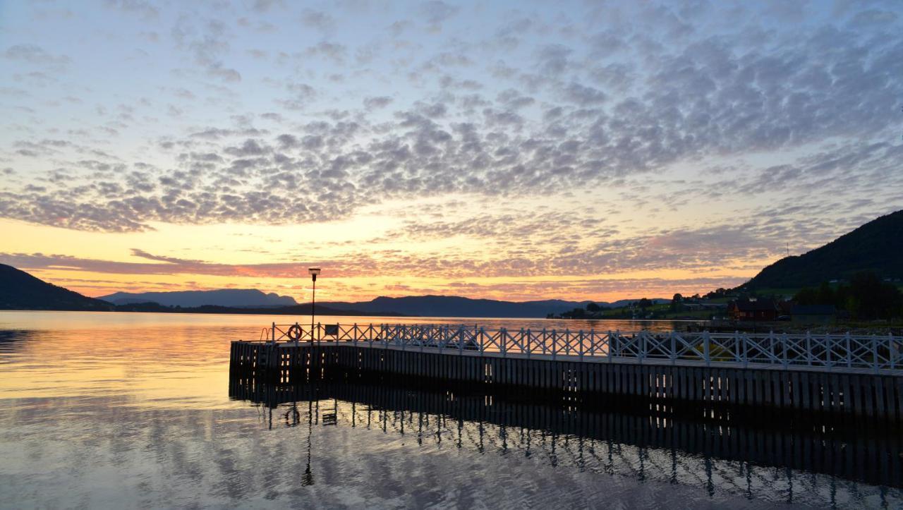 Rosendal Fjordhotel ภายนอก รูปภาพ